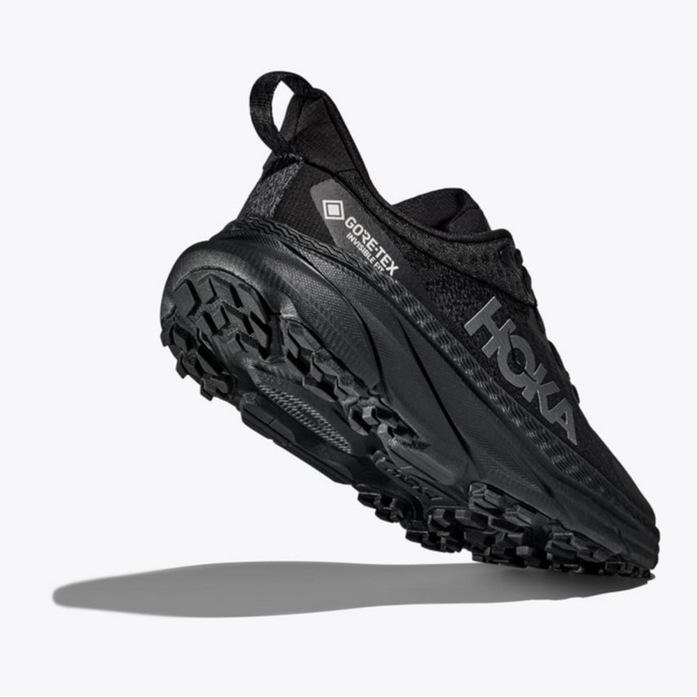 WORN ONCE Originally $160 Hoka Women’s Challenger ATR 7 GTX Size 6 shoe